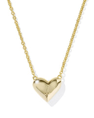 Ari Heart Letter I Gold Short Pendant Necklace