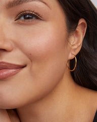 Keeley 25mm Small Hoop Earrings in 18k Gold Vermeil