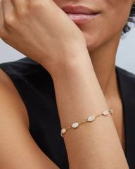 Emilie Gold Chain Bracelet in Iridescent Drusy