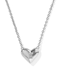 Ari Heart Letter E Silver Short Pendant Necklace