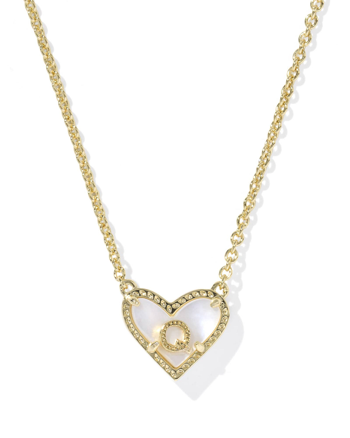 Ari Heart Letter Q Gold Short Pendant Necklace
