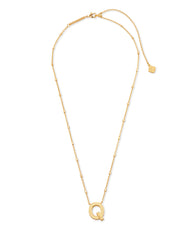 Letter Q Pendant Necklace in Gold